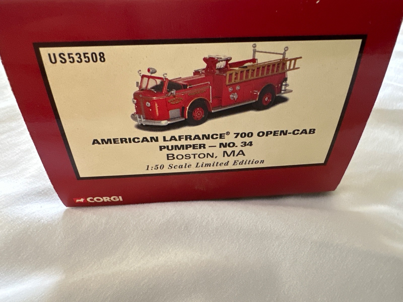 CORGI Heroes Under Fire American LaFrance 700 Open Boston Fire Dept. Engine 34