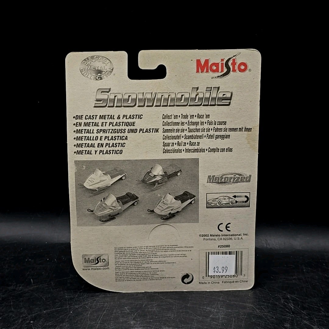 Maisto Snow Mobile 25080 Motorized Die Cast and Plastic Sport Team NEW