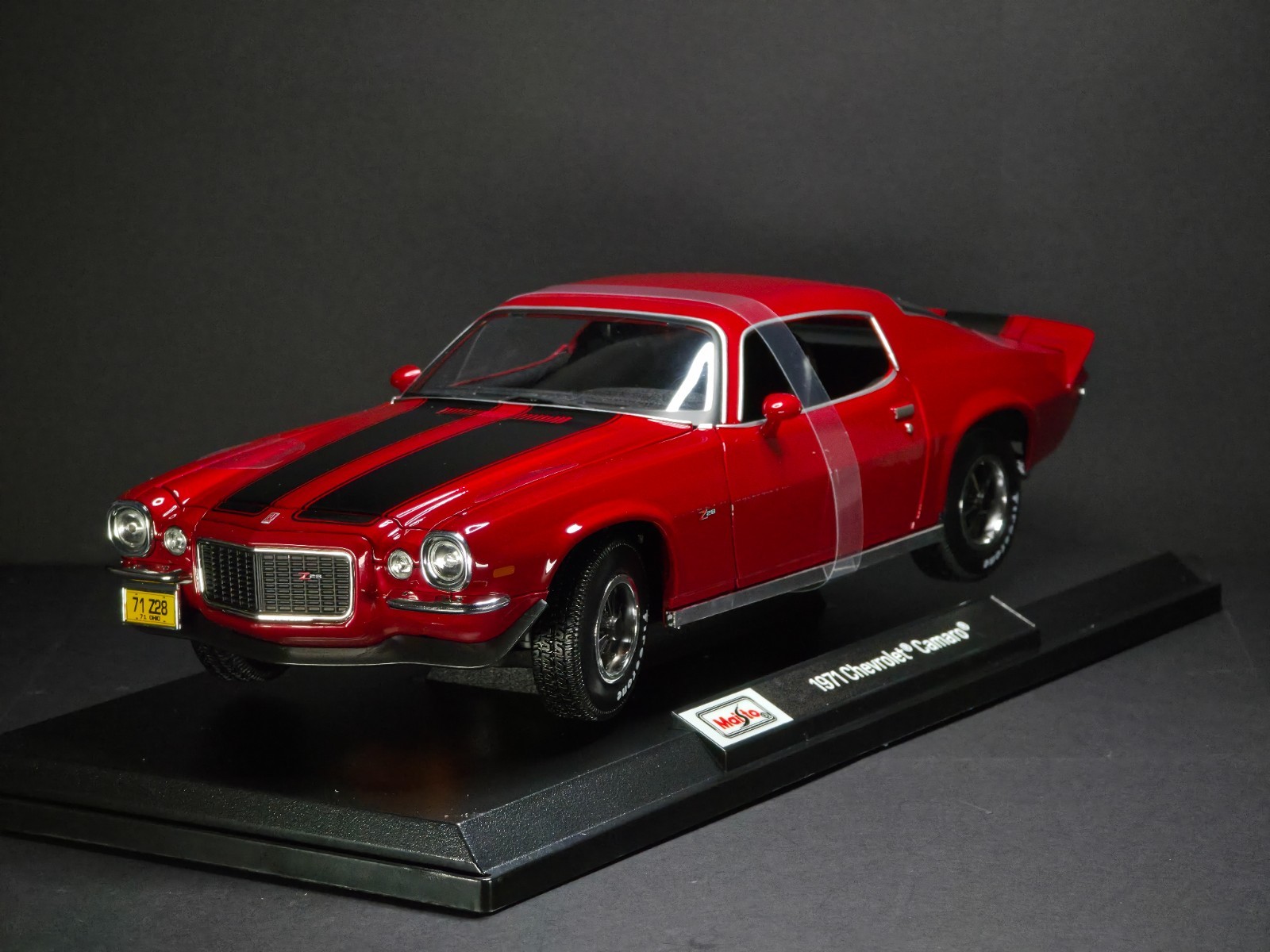 1971 Chevrolet Camaro 1:18 Maisto Exclusive Style Special Edition – Red