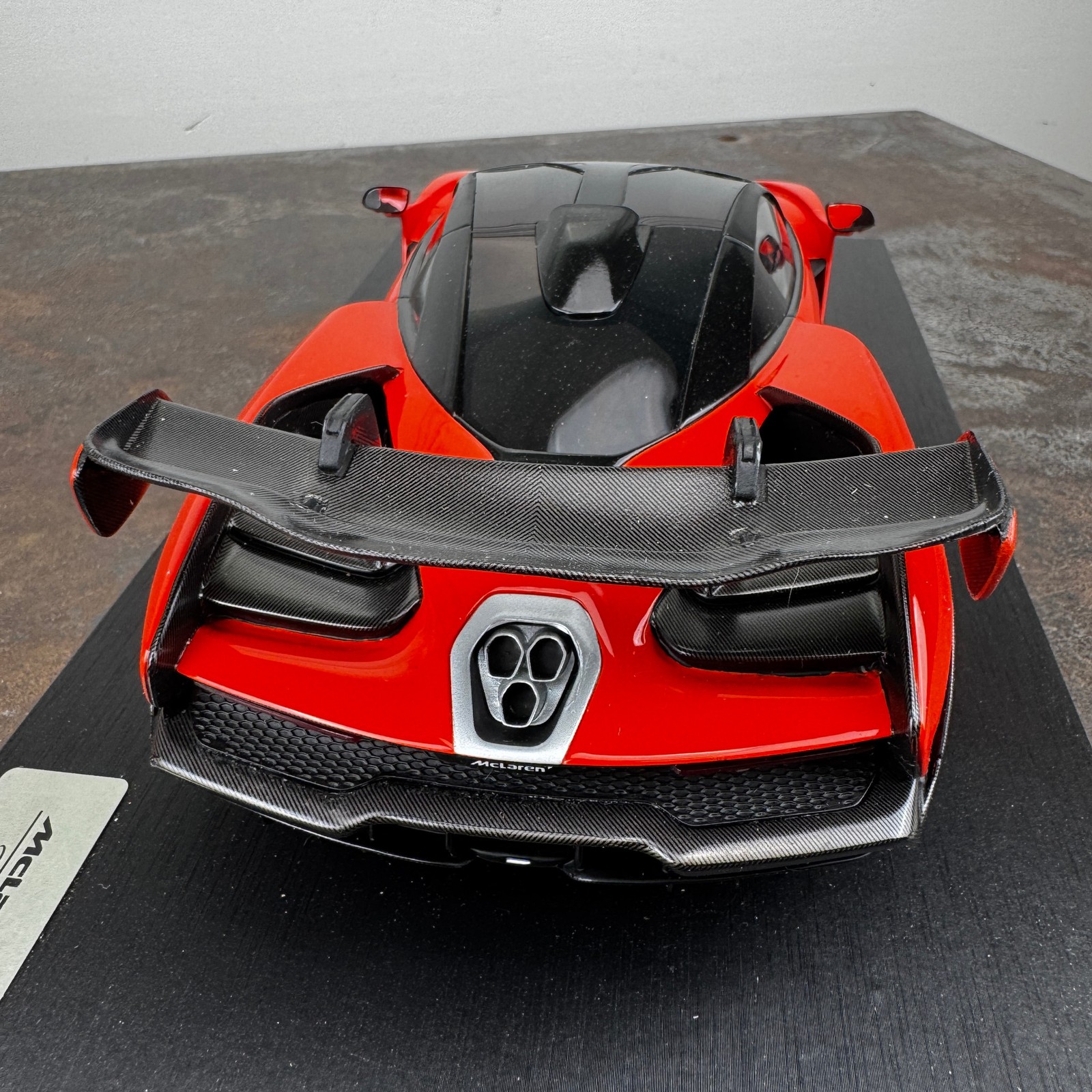 TRUESCALE MINIATURES – McLAREN SENNA 1:18 Mira Orange – No. 180EMI5
