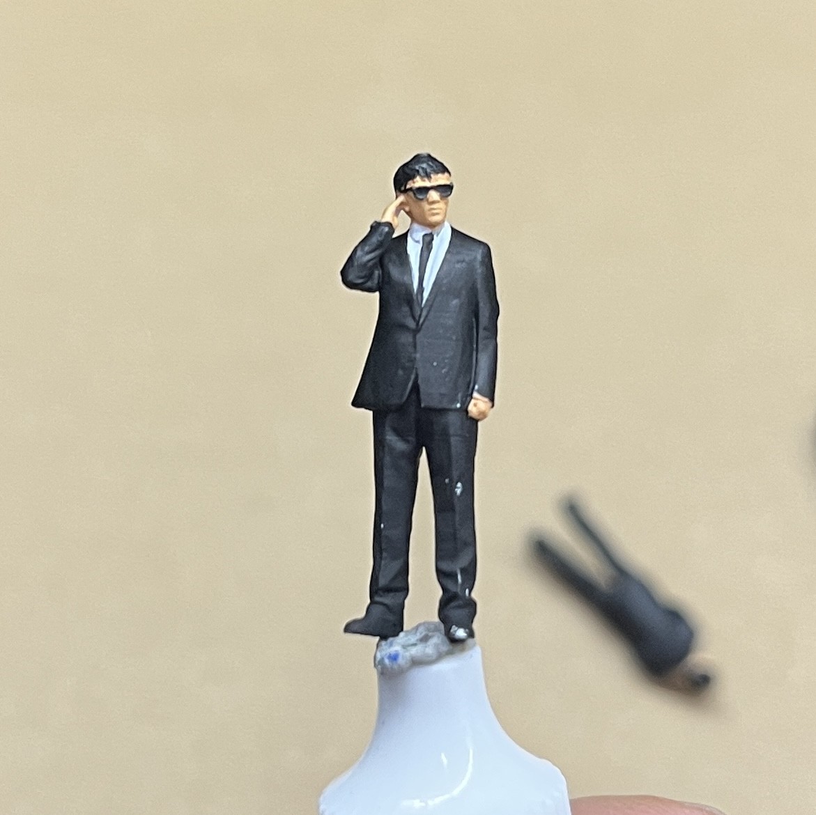 1:43/64/87 Diorama Bodyguard Figure Model City Street Scene Display Dolls Model