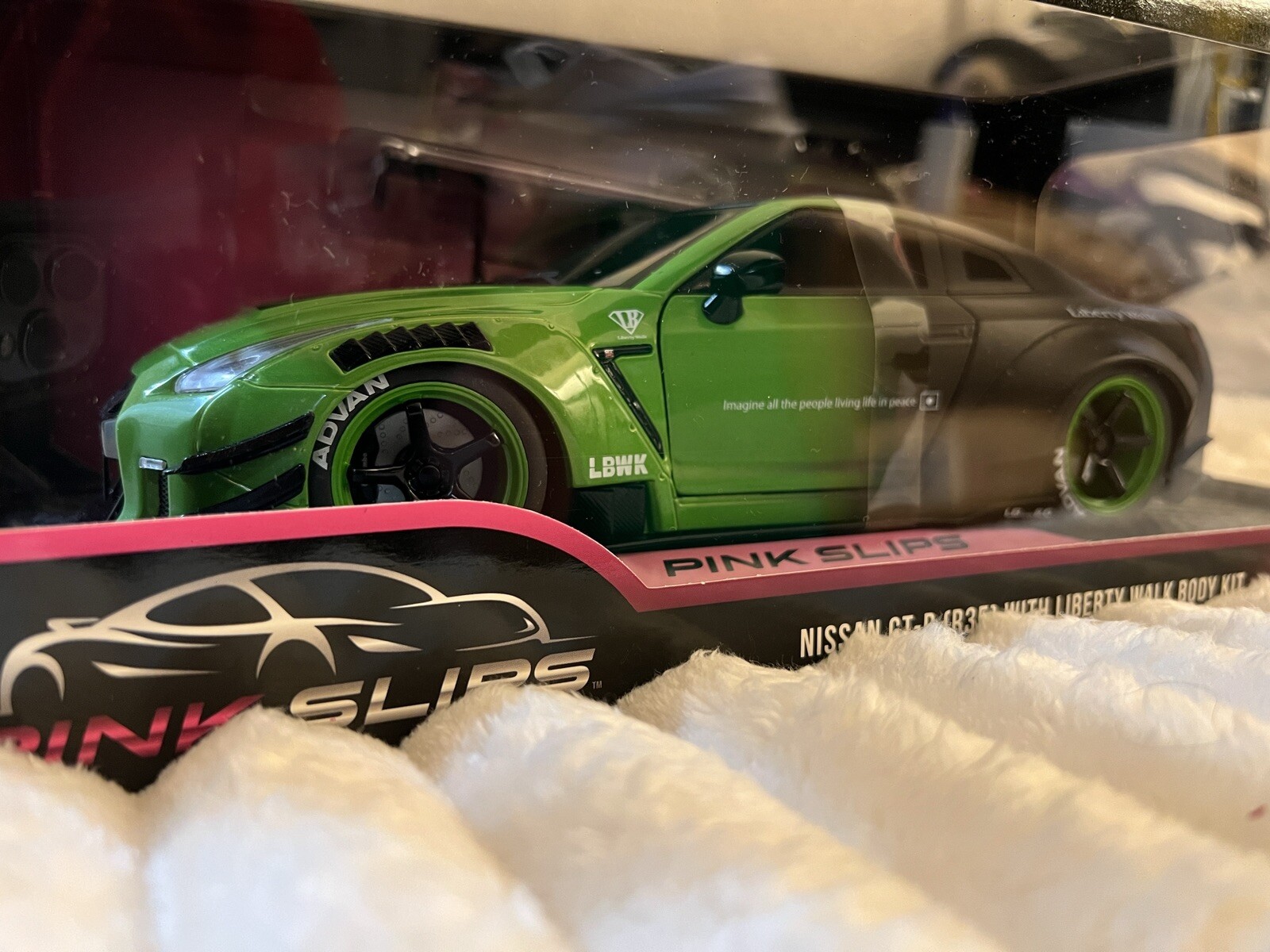 2024 Jada Pink Slips Nissan GT-R (R35) With Liberty Walk Body Kit 1/18 Scale JDM