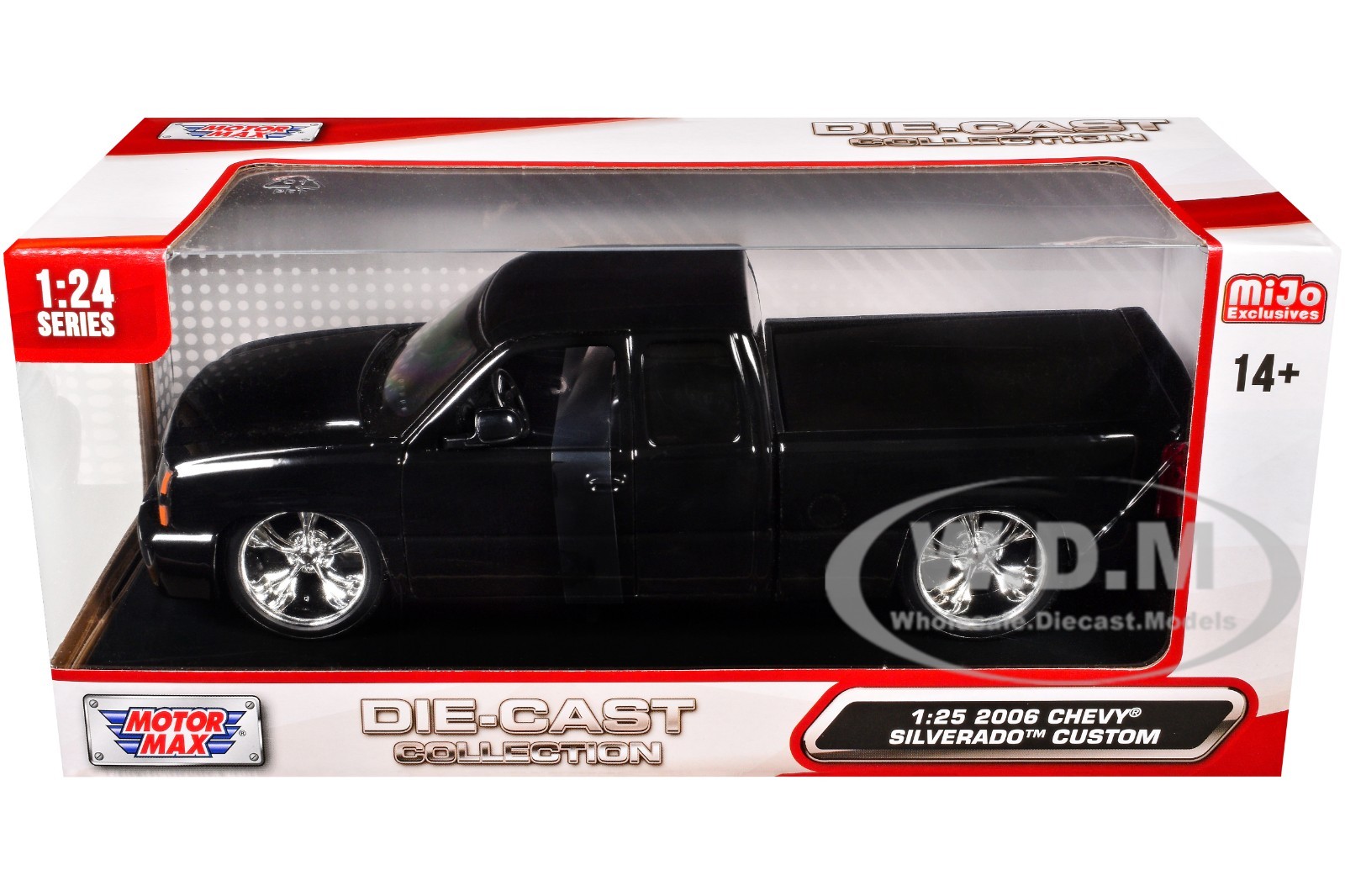 2006 CHEVROLET SILVERADO CUSTOM PICKUP BLACK 1/25 DIECAST BY MOTORMAX 79039
