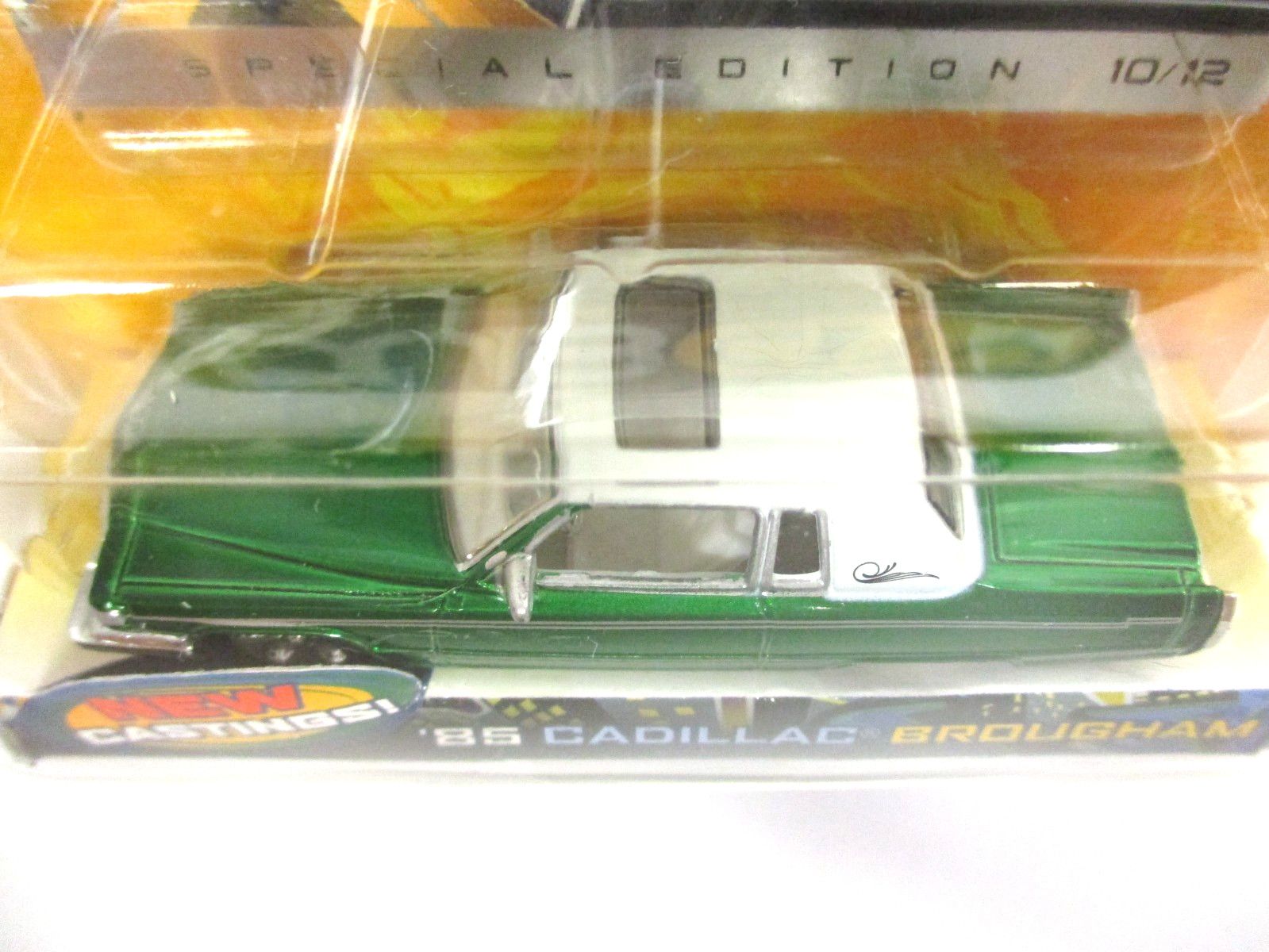 JADA – DUB CITY OLD SKOOL – 1985 CADILLAC COUPE DEVILLE BROUGHAM LOWRIDER – 1/64