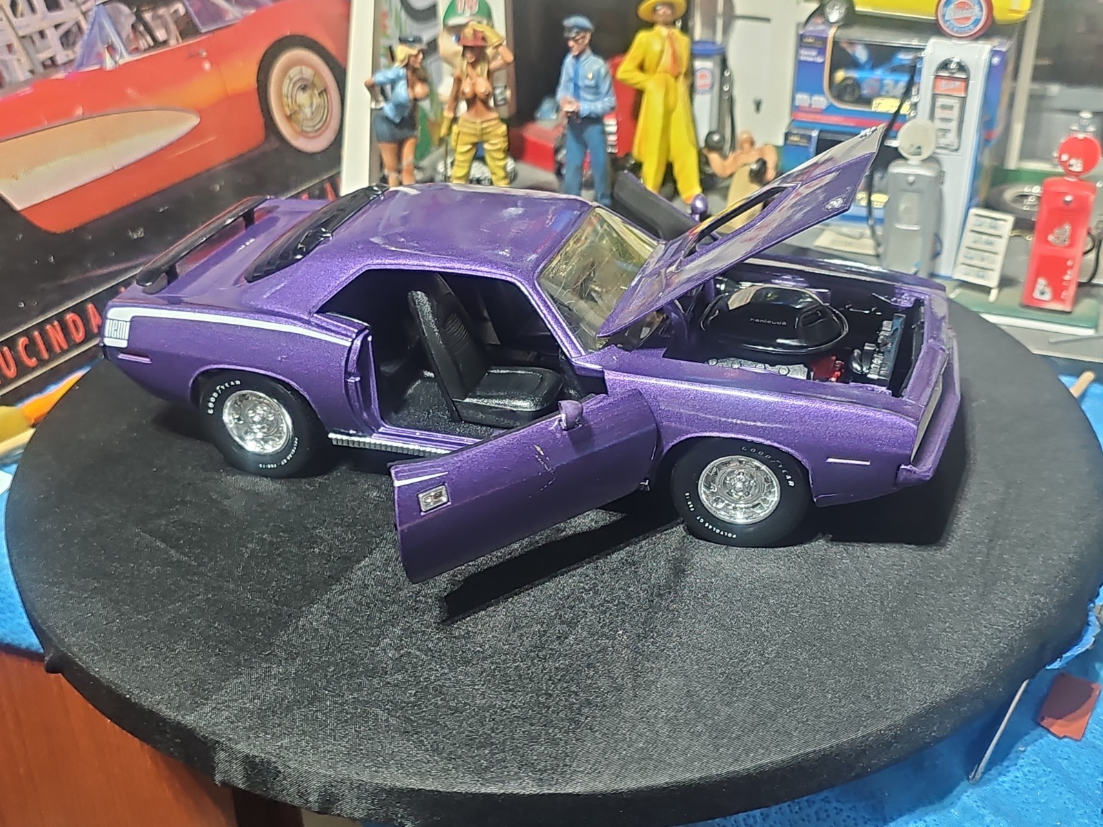 VINTAGE Ertl 1970 Plymouth Hemi Cuda Purple NICE CAR 🚗 READ 📚
