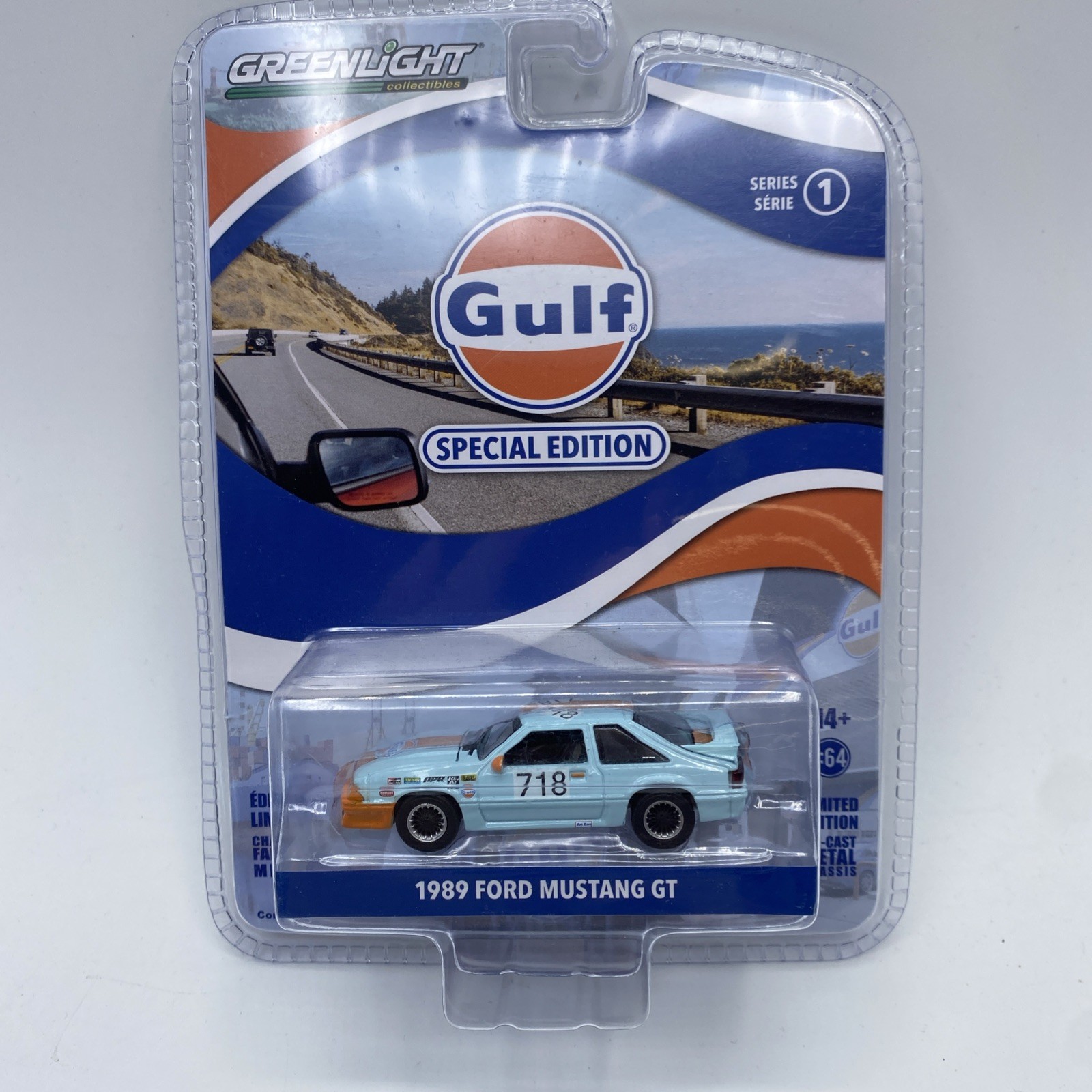 1/64 GREENLIGHT GULF SPECIAL EDITION 1989 FORD MUSTANG GT #718 TURQUOISE & ORANG