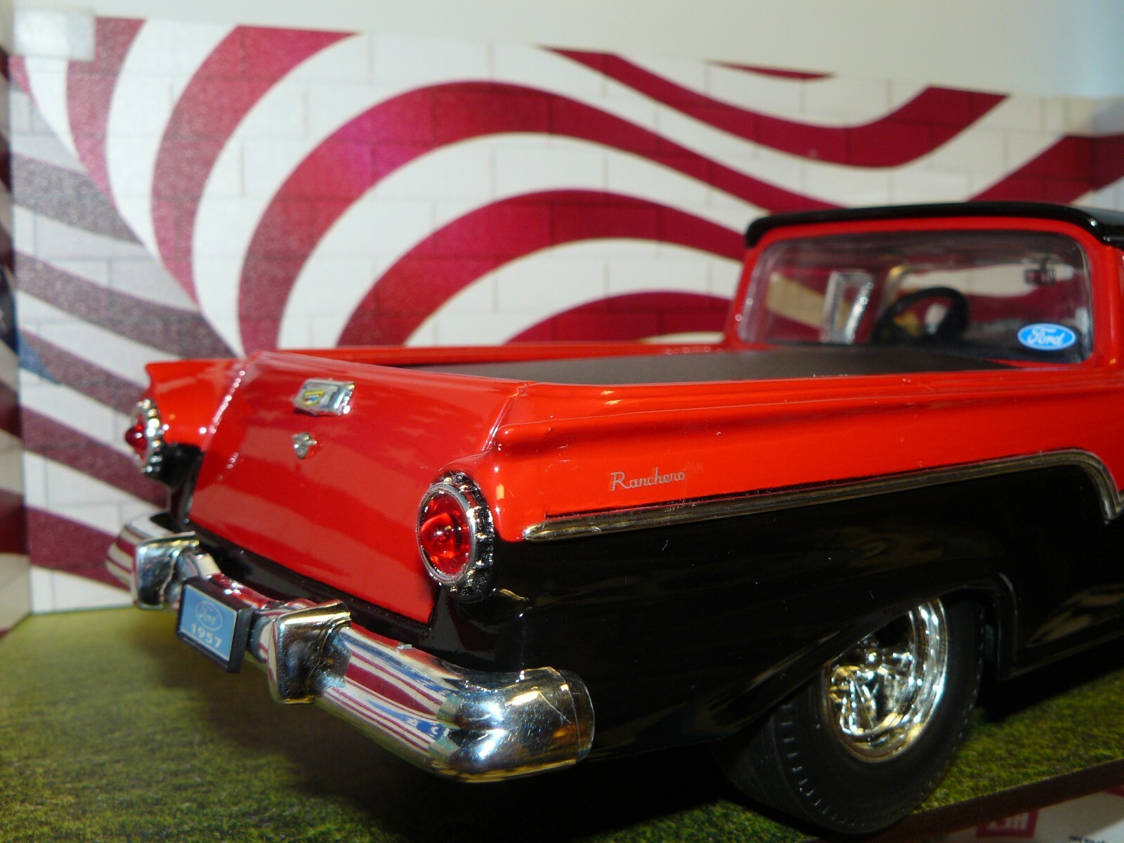 1/18, ( IB ) Custom made 1957 Ford Ranchero , gasser black and red , no box