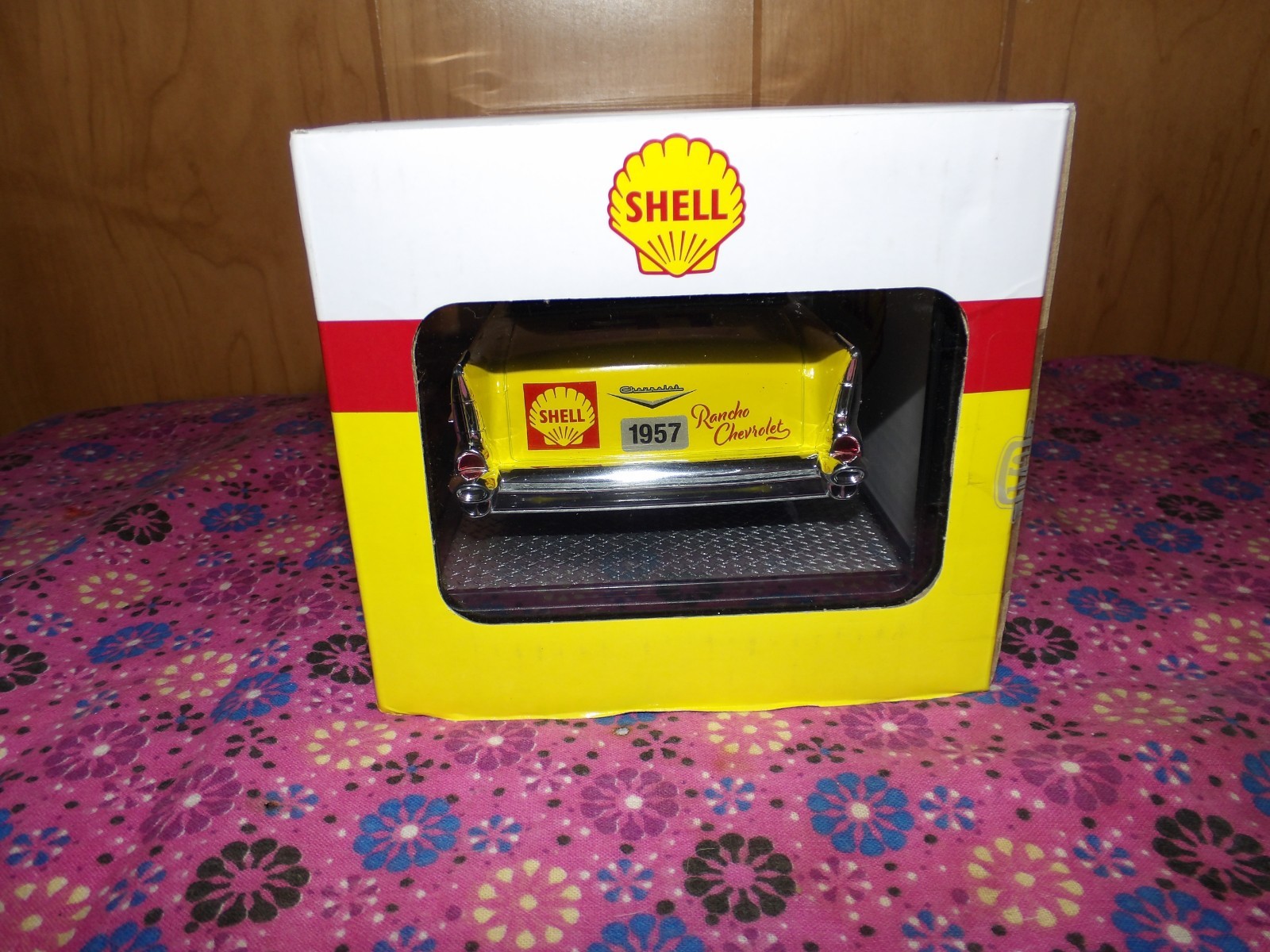 2024 M2 MACHINES R117 1957 CHEVROLET 150 SEDAN SHELL #91 1/24 CHASE