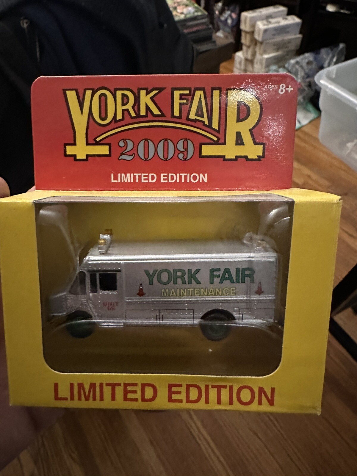 Johhny Lightning Limited Edition 2009 YORK FAIR MAINTENANCE Truck New Mint Boxed