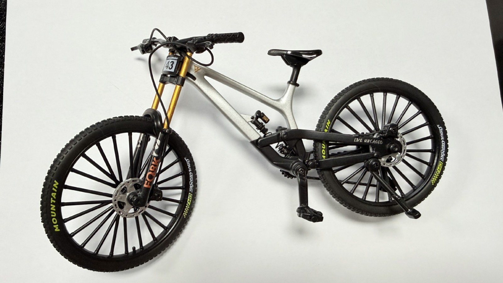 Metal Mountain Bike Model Desktop Mini Alloy Classic Bicycle Toy Die-Cast Finger