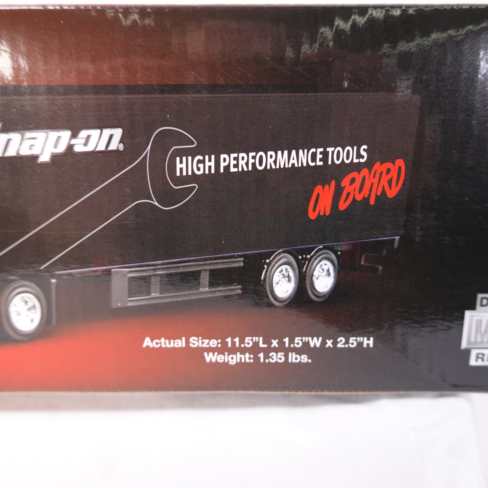 Snap On Semi Truck Die Cast 1:64 Scale New in Box Metal Replica SSX16R6