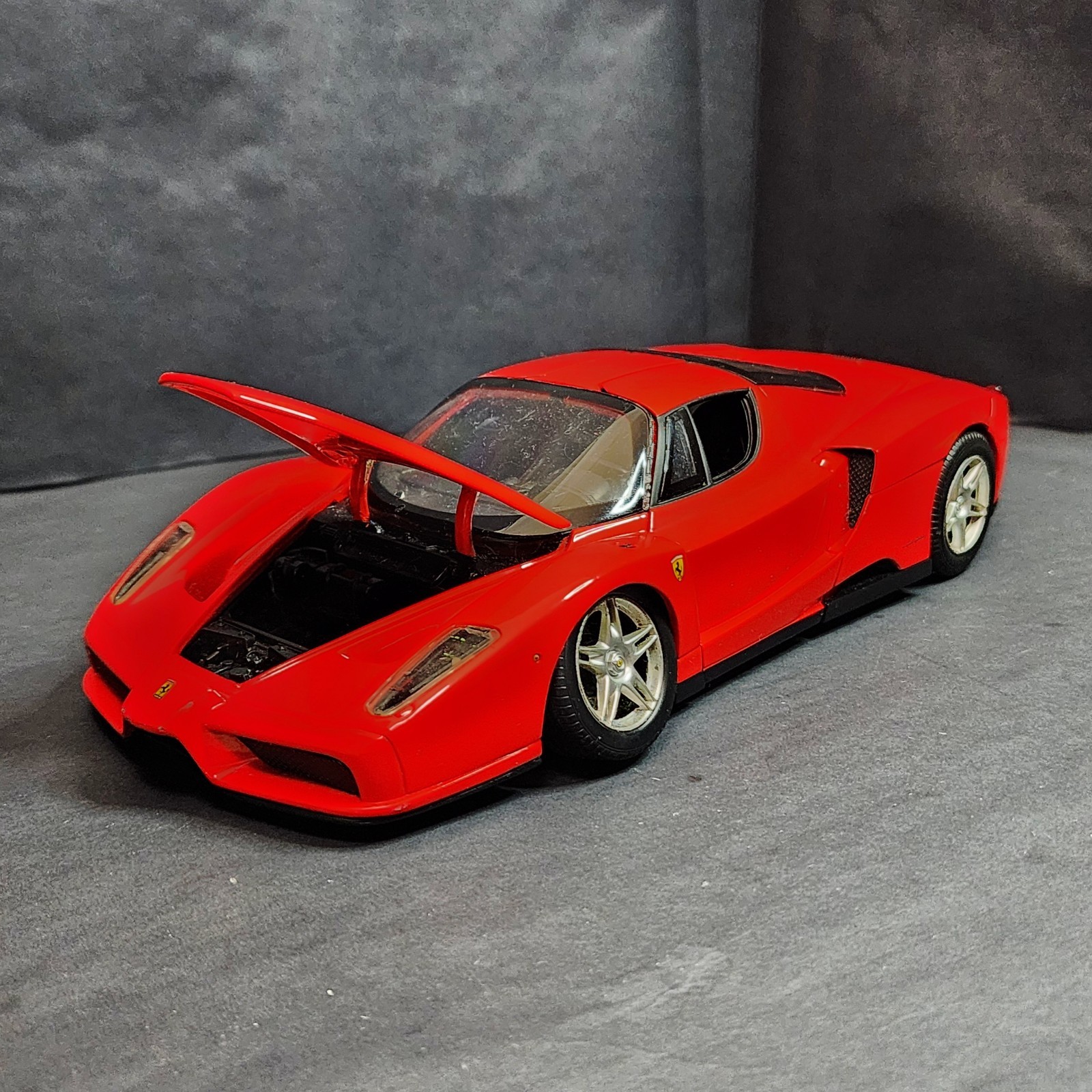 Rare Mattel Retro 2002 Y2K Hot Wheels Ferrari Enzo 1:18 Red Car Vtg Diecast V12