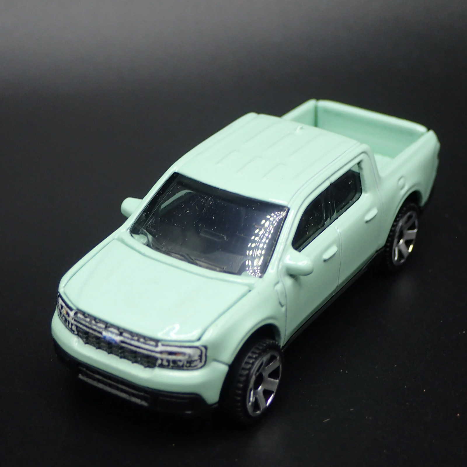 2022-2026 FORD MAVERICK PICKUP TRUCK MINT 1:64 SCALE DIORAMA DIECAST MODEL CAR