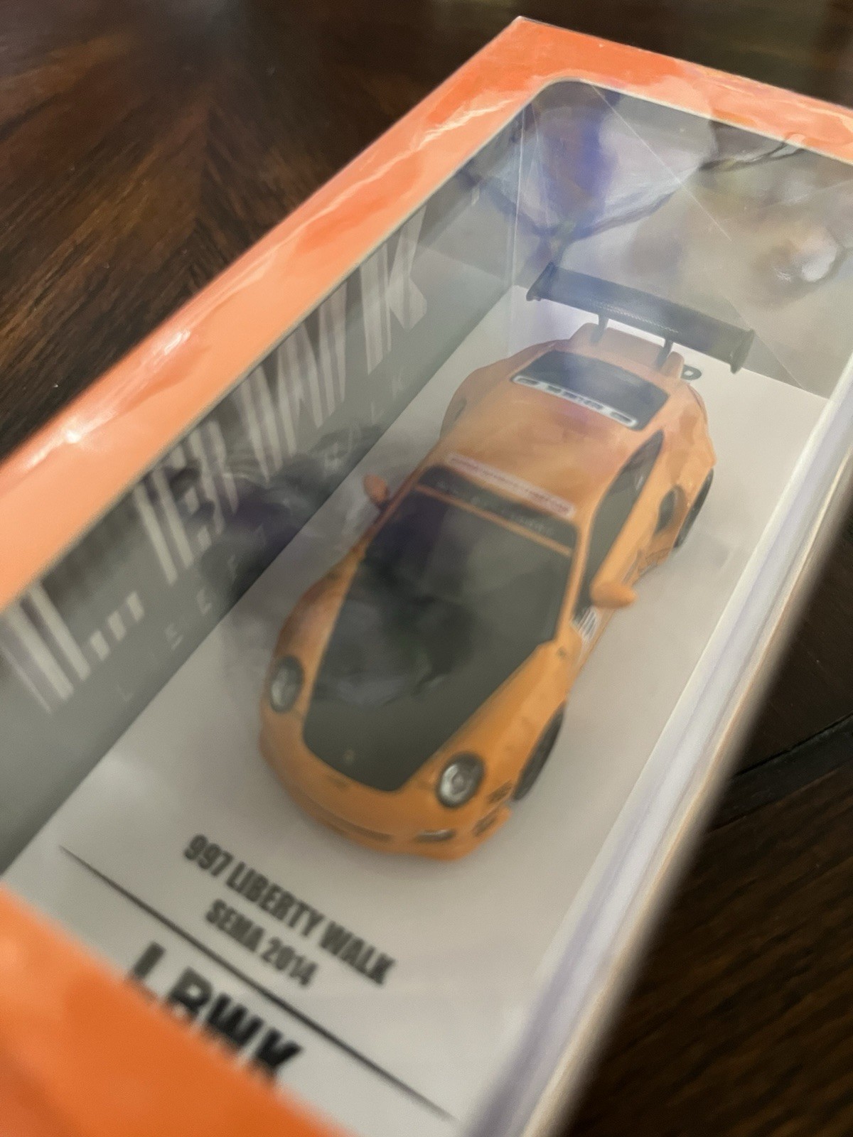 Inno64 1:64 Porsche 997 Liberty Walk “SEMA 2014”