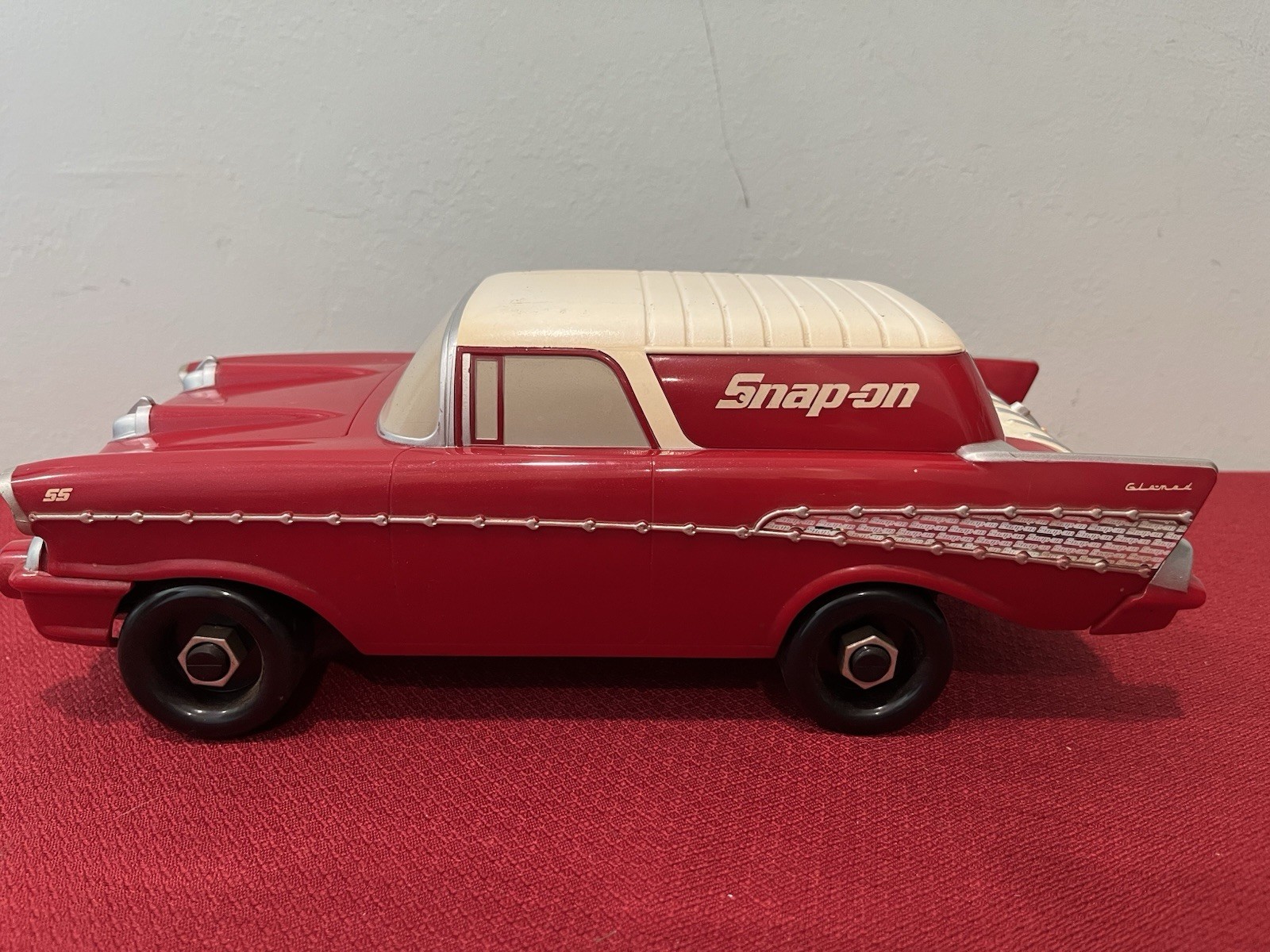 Snap-on Glo-Mad Take-A-Part Nomad Car Toy Boxed