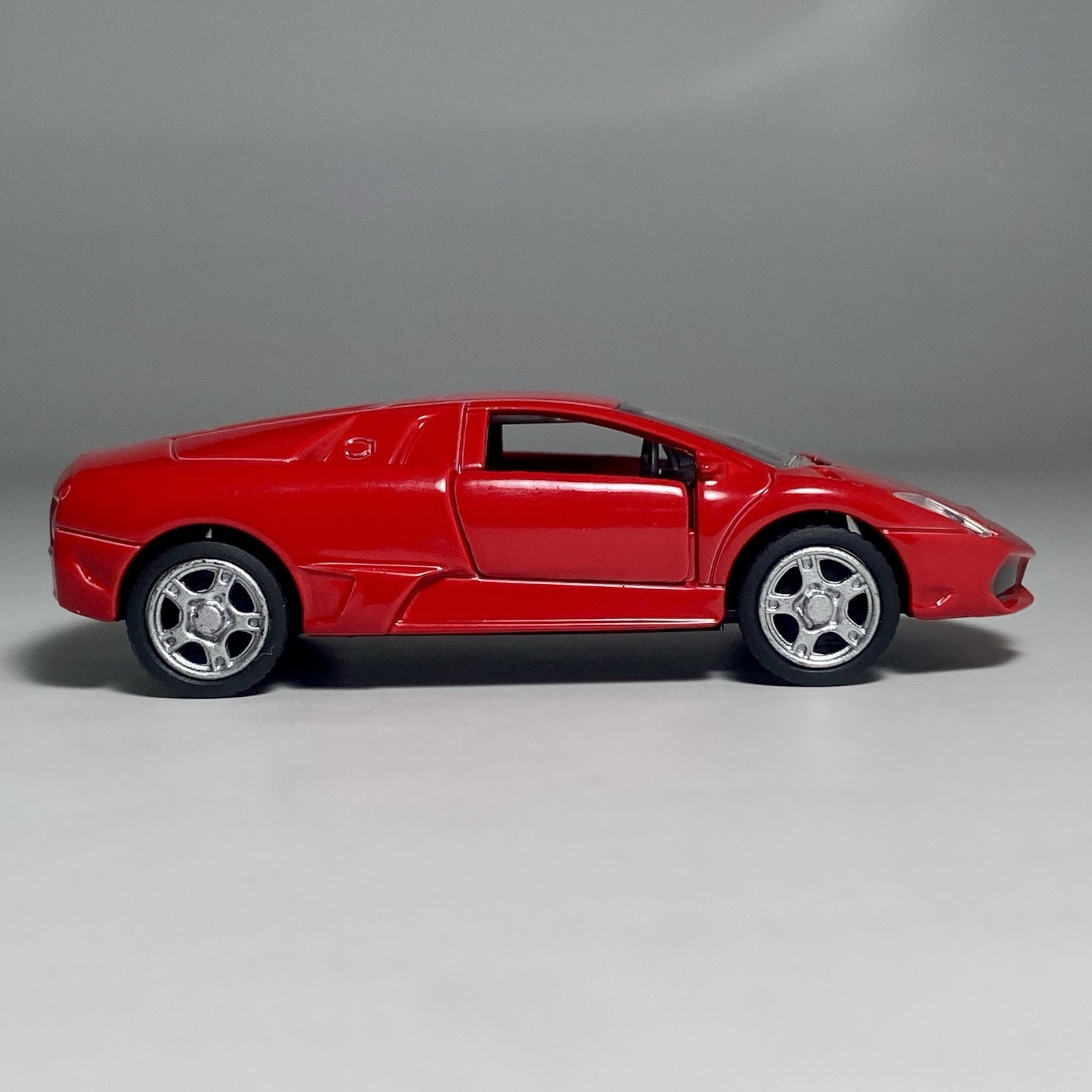 Y.T.G.F. YTGF #9975-4 Lamborghini Murcielago 1:64 Diecast Diorama Model Car Red