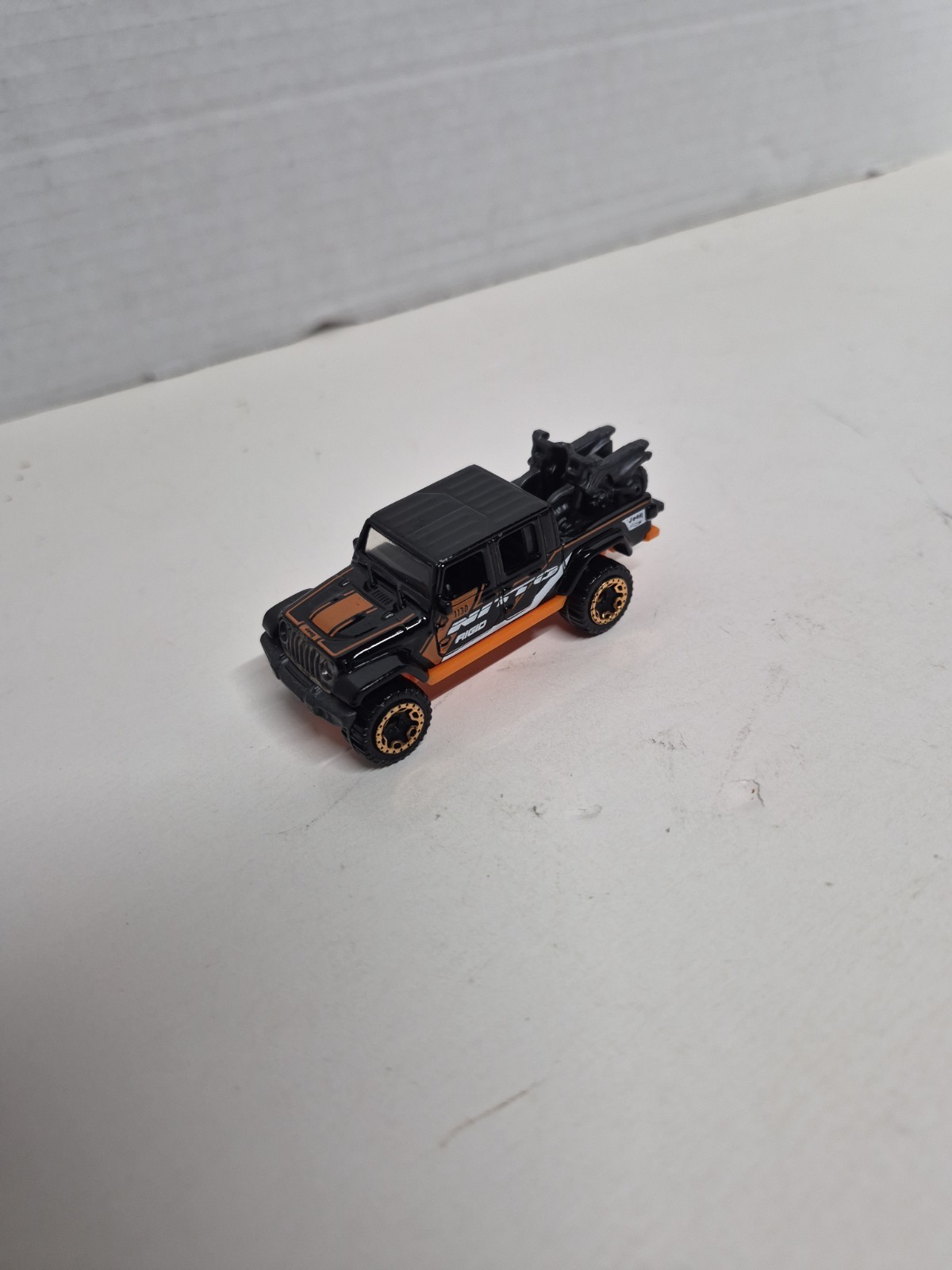 Hot Wheels Assorted 6 In All Diecast Cars Used Good Condition