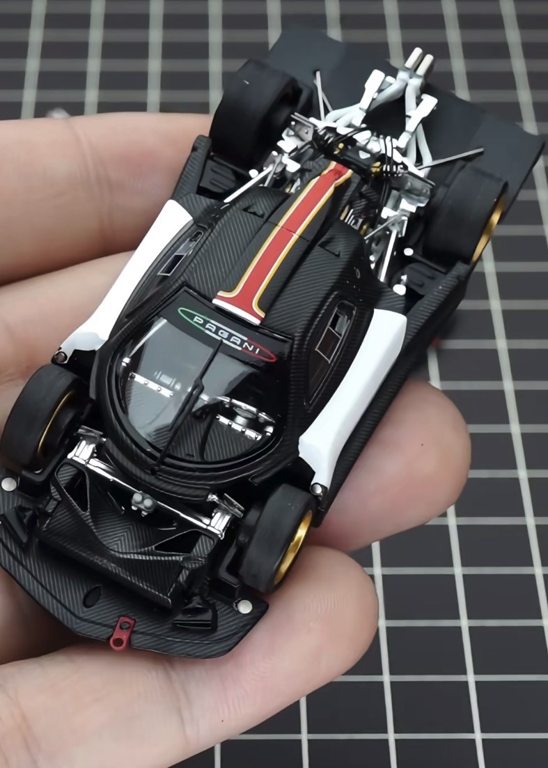 AR Box Pagani Zonda R White 1/64 Diecast Model Car