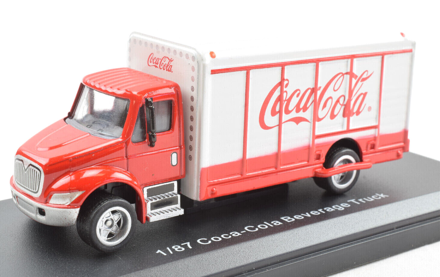 Motor City Classics Coca-Cola Coke Beverage Delivery 1:87 Diecast Truck 870001