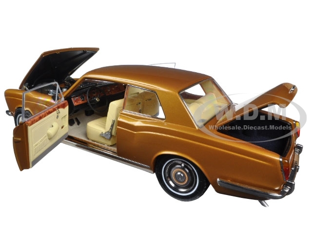 1968 ROLLS ROYCE SILVER SHADOW BRONZE 1/18 DIECAST MODEL CAR BY PARAGON 98205