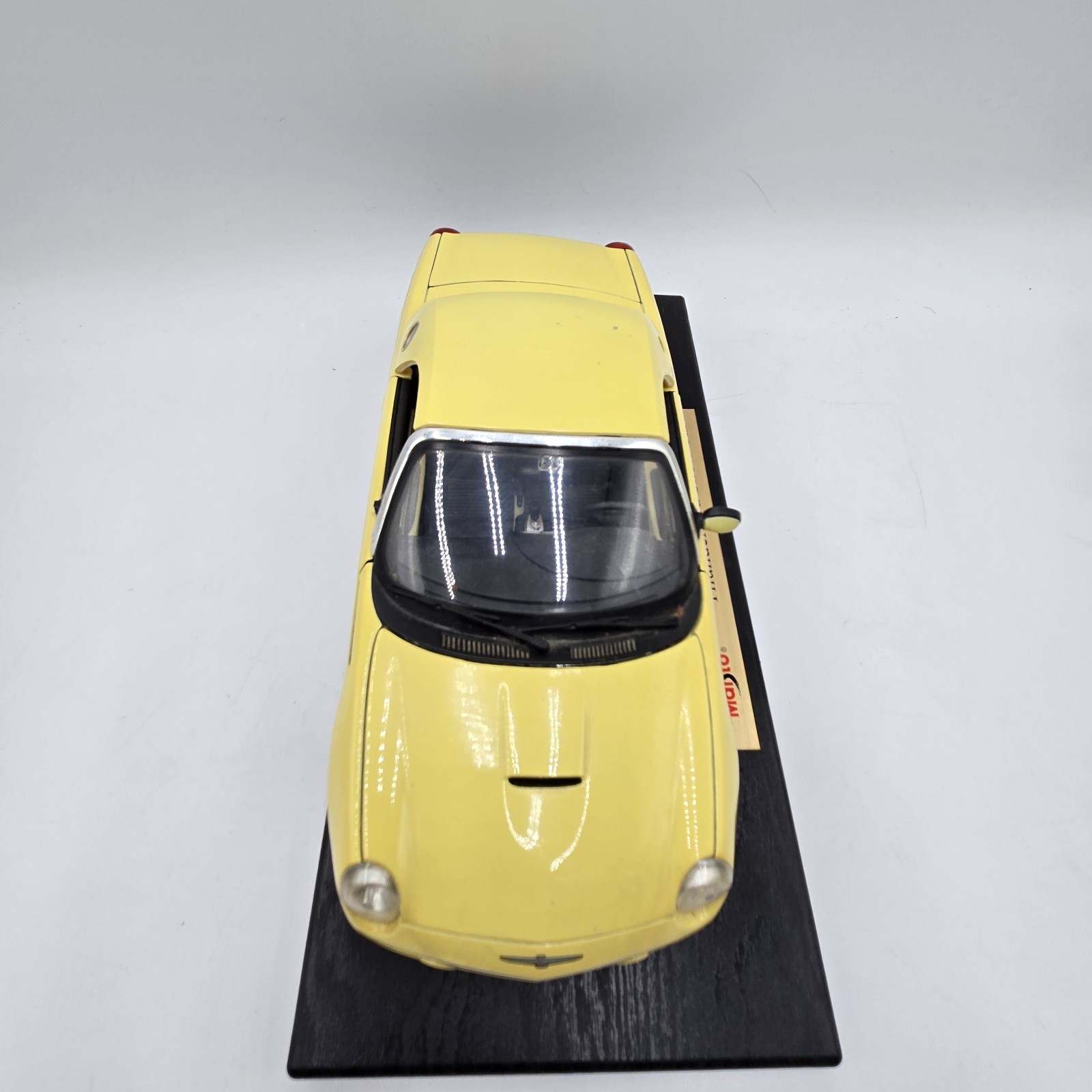 MAISTO Special Edition 1:18 Ford Thunderbird Show Car 1999 Removable Top w/Stand