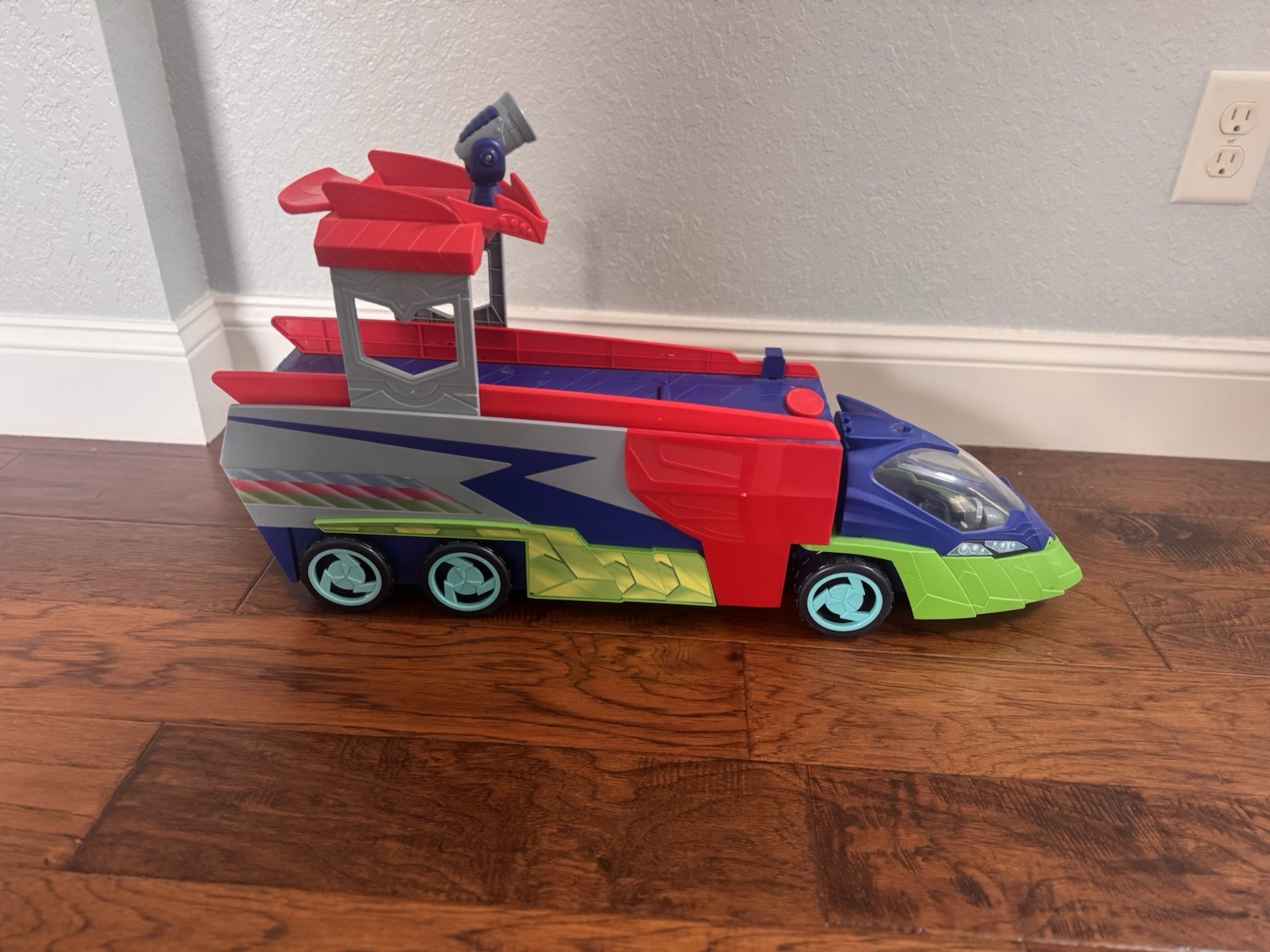 Multicolor Plastic Toy Car Transporter Vehicle Red Blue Green for Boys & Girls