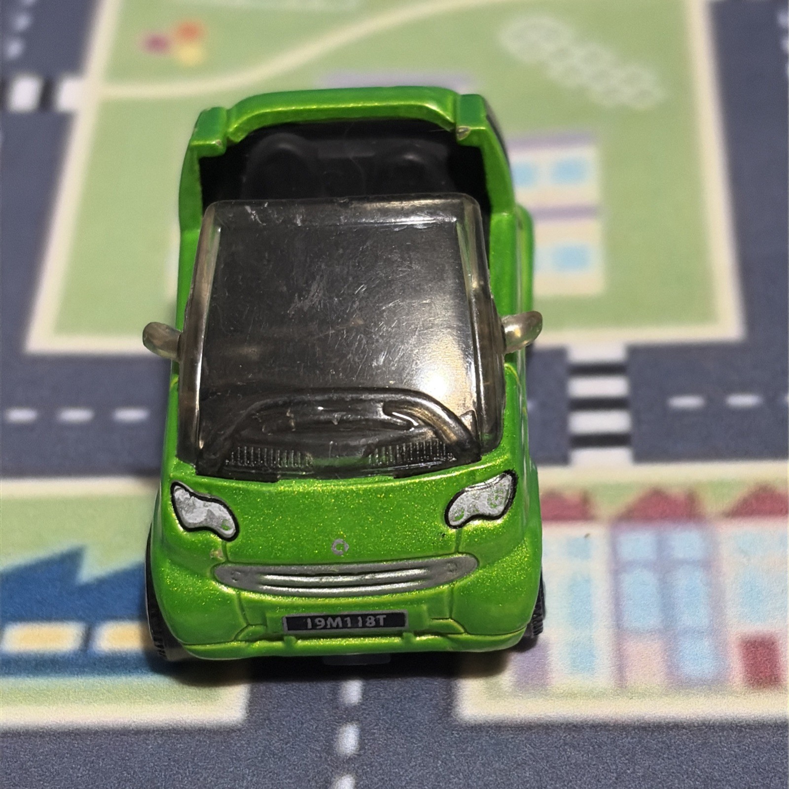 2009 Matchbox MBX Metro Rides #28 Smart Fortwo Cabrio Green Metallic 1:64 NM