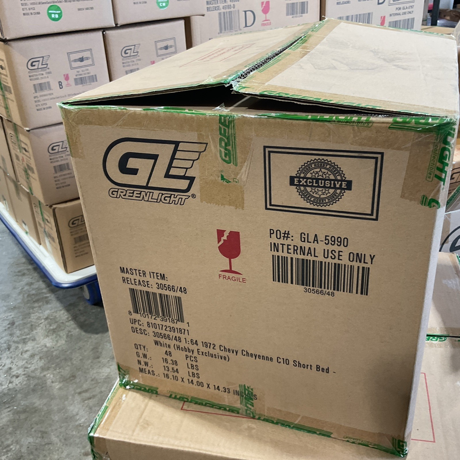 Greenlight GL 1972 Chevy Cheyenne C10 Short Bed – White (Hobby Exclusive)