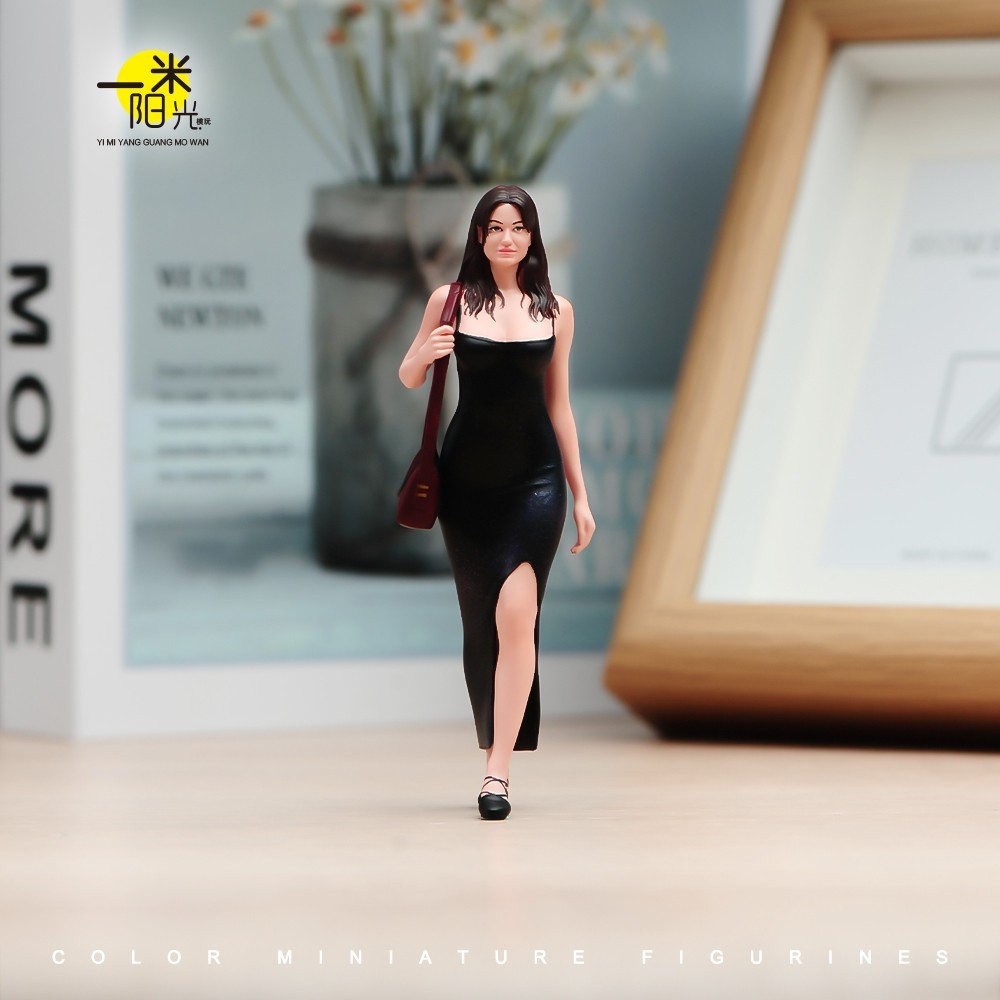 1/18 Miniatures Long Dress Beauty Girl Scene Props Figures Model For Cars