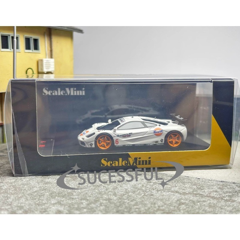 Scalemini 1:64 Gulf F1 GTR Supercar Resin Diecast Model,Racing Collectible Gift