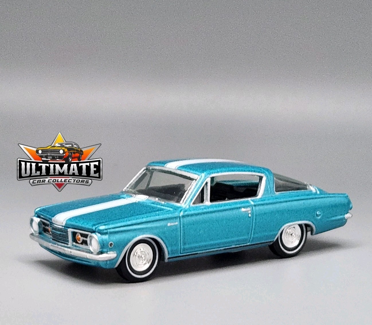 1965 Plymouth Barracuda Formula S Collectible 1/64 Scale Diecast Collector Car