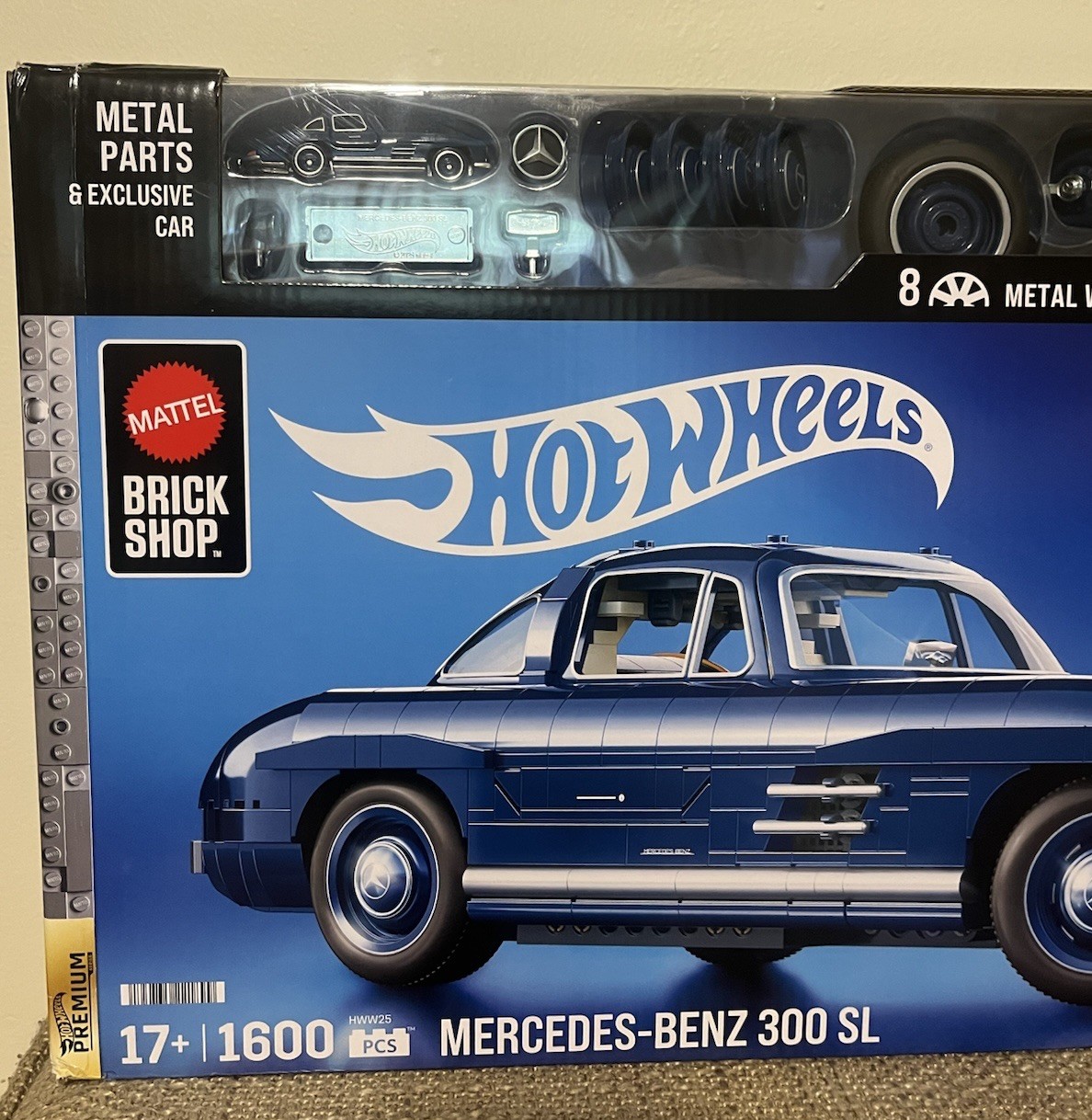 Mattel Brick Shop Hot Wheels Premium Series Building Set Mercedes-Benz 300 SL