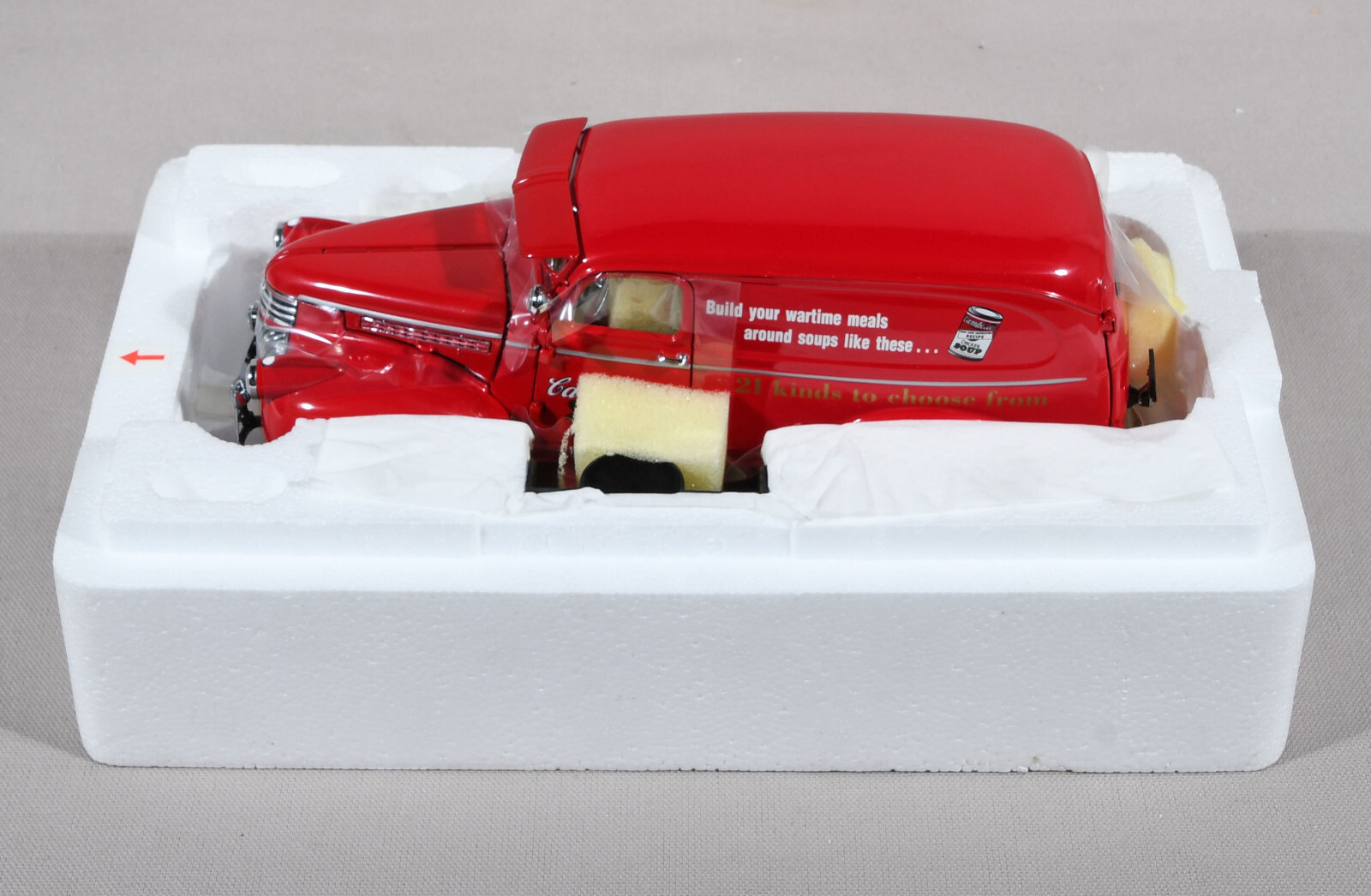 Danbury Mint Diecast 1940’s Campbells Soup Delivery Truck 1:24 Scale With Cases