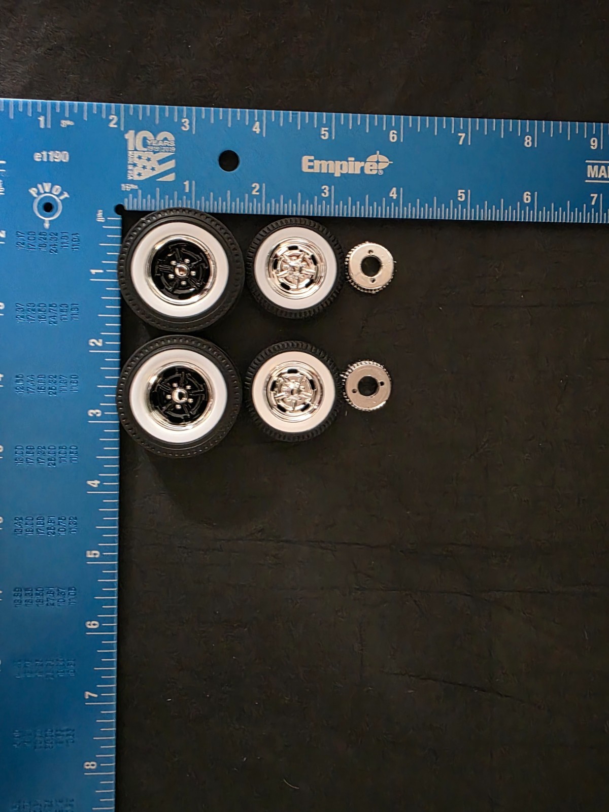 ACME 1:18 Scale Hot Rod Wheel and Tire Set – A1805026W