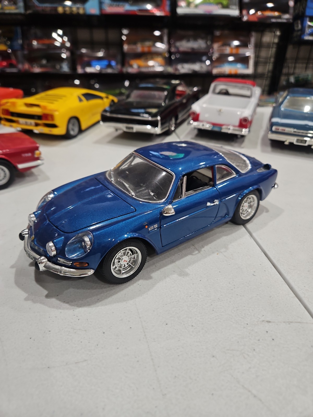 Bburago 1:16 1971 Alpine Renault A110 1600S Blue Special Collection Diecast Loos