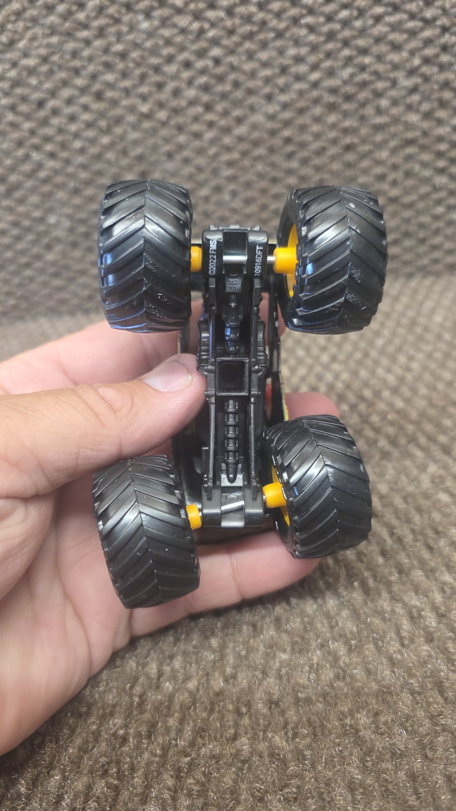 Spin Master Monster Jam Series 22 Black El Toro Loco 1/64.