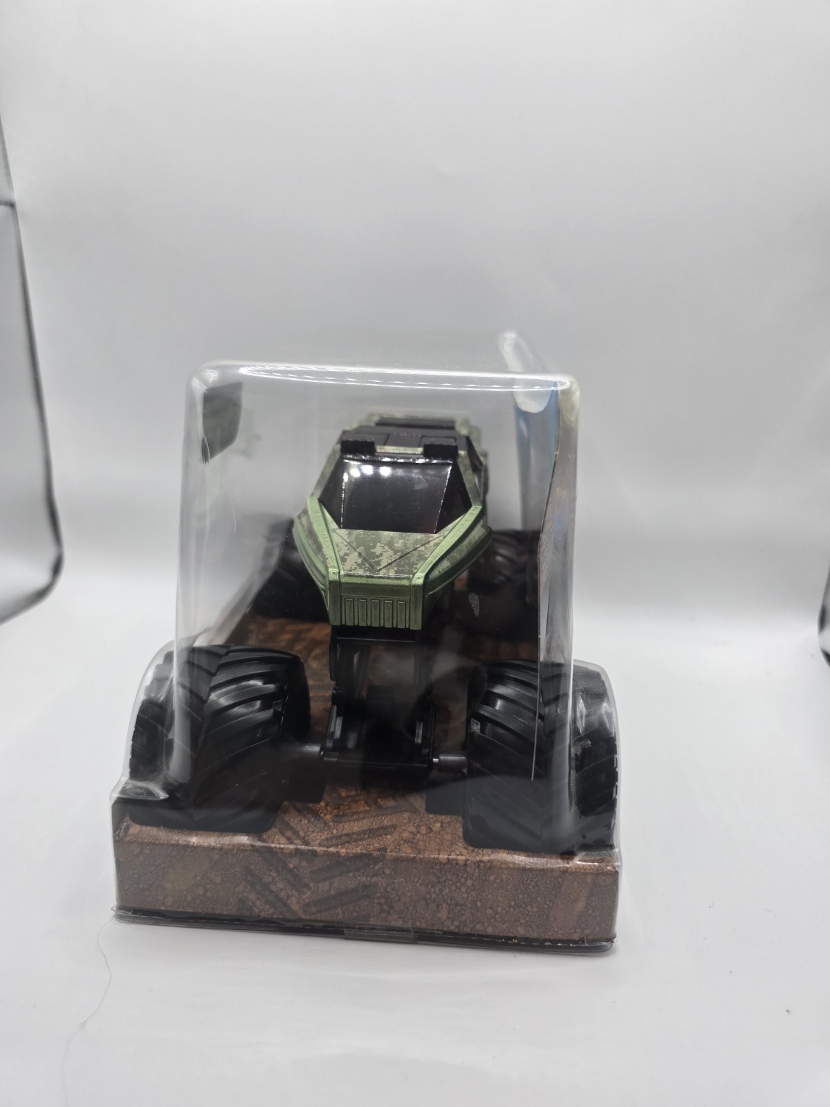 Monster Jam “Soldier Fortune” 1:24th, True Metal By Spin Master NEW