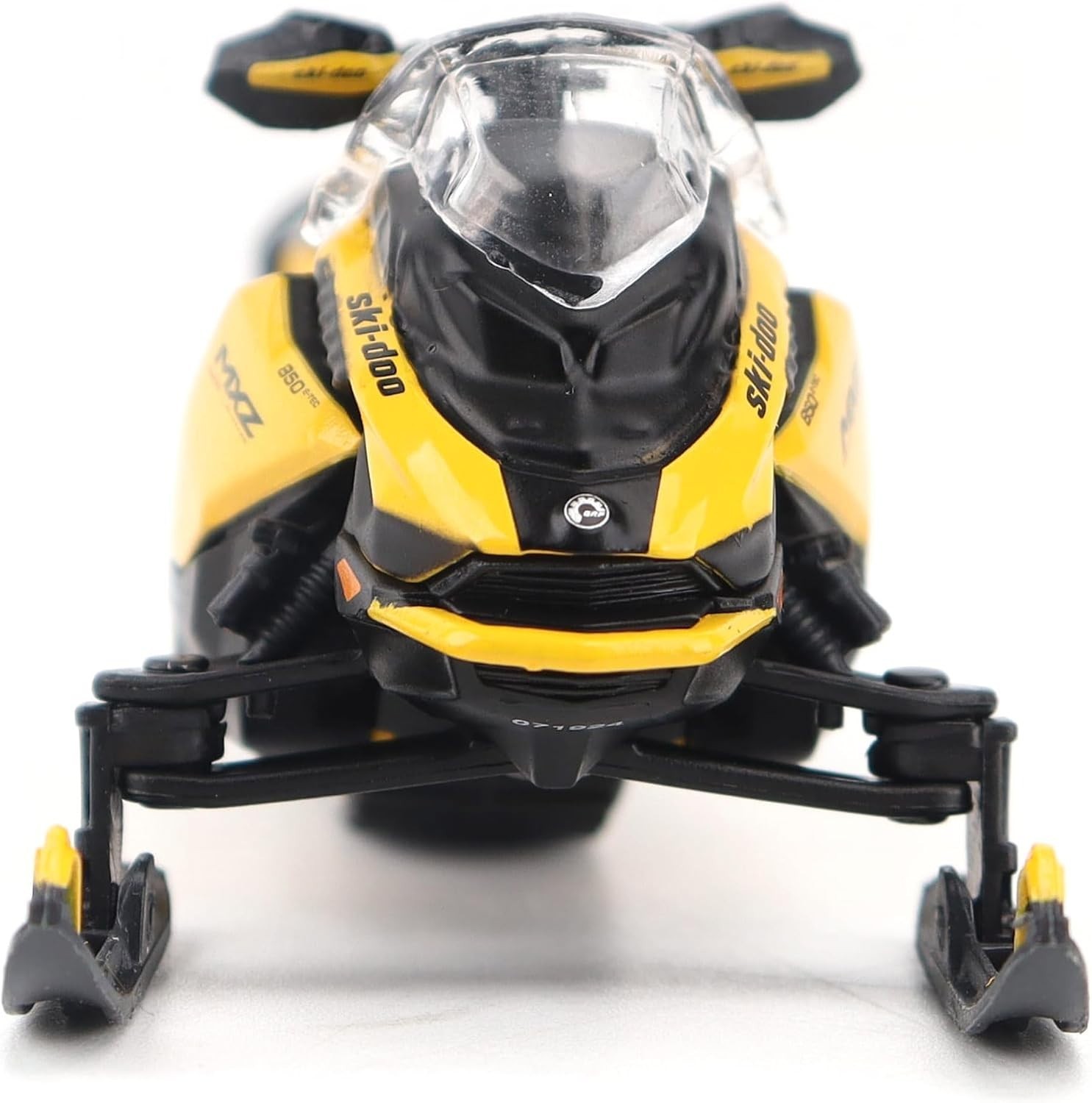 Diecast Masters BRP Bombardier Models 1:32 Scale Diecast Replica Ski-Doo MXZ Bli