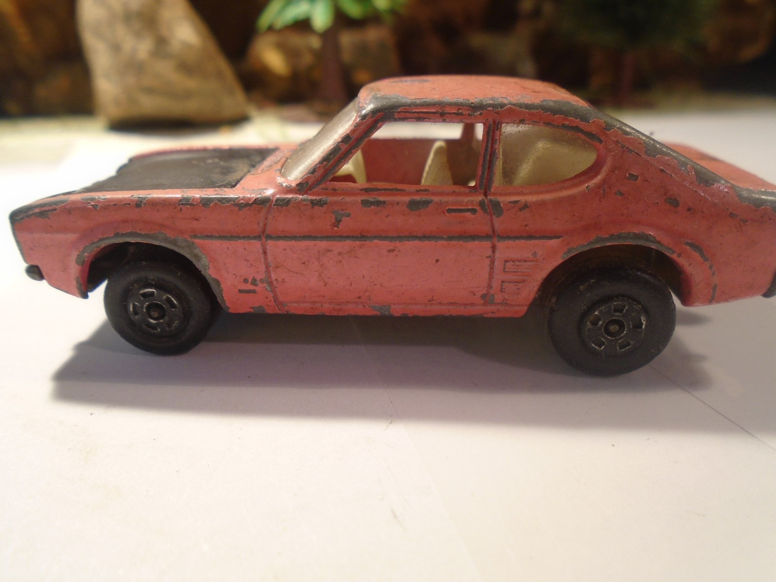 LESNEY MATCHBOX 1970 SUPERFAST ISSUE No 54 FORD CAPRI, WITH OPEN HOOD 1-172-1