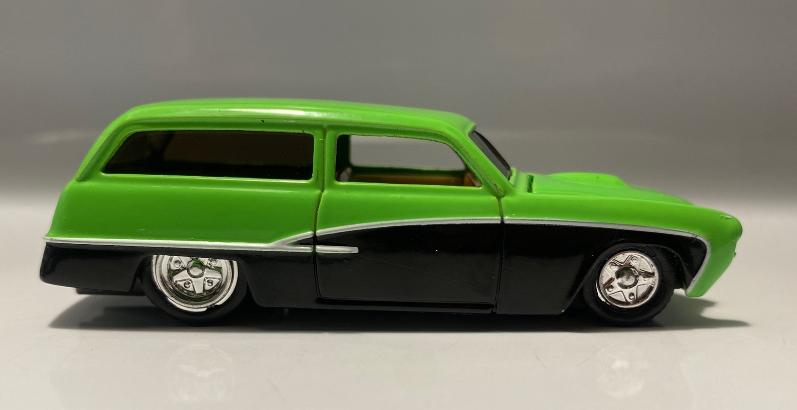 1951 Studebaker Wagon Die Cast w/Opening Hood Limited Edition 1 Of 9,999