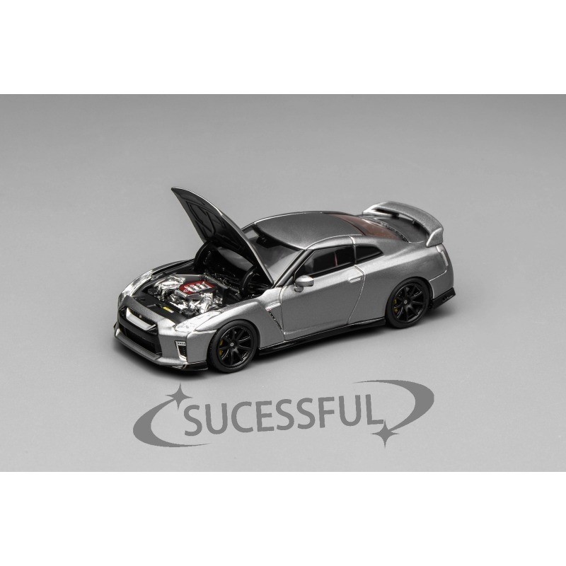 Motorhelix 1:64 R35 GT-R NISMO Track Edition Diecast Model