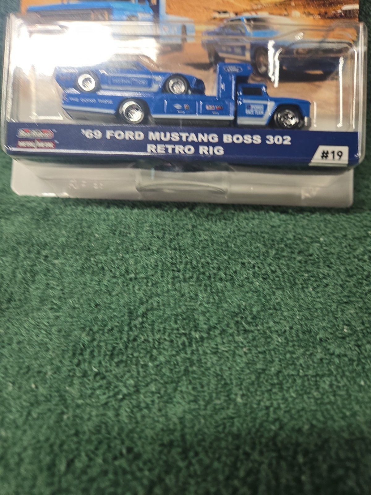 Hot Wheels Car Culture Team Transport ’69 Mustang Boss 302 Retro Rig 1:64