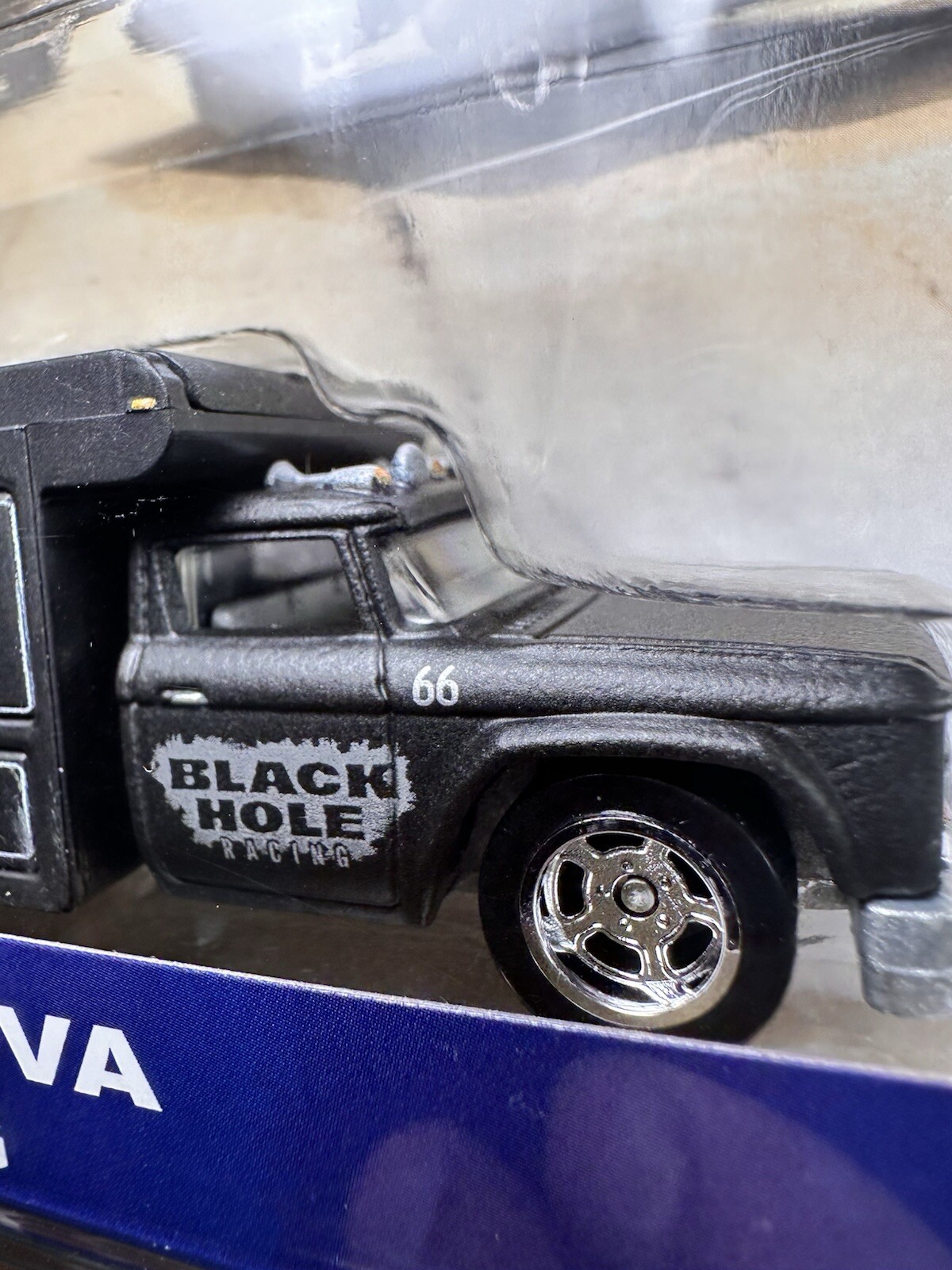 Hot Wheels ‘66 Super Nova Retro Rig Car Culture Team Transport #7 Black Hole