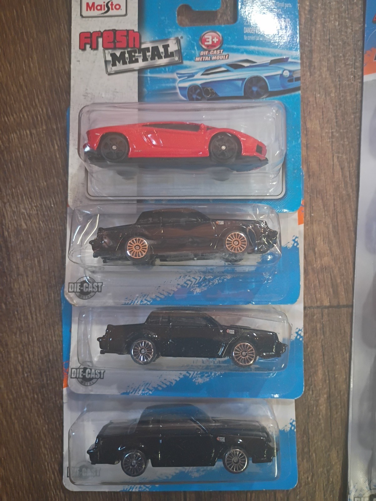 Maisto Fresh Metal 5 Car Pk And 4 Singles