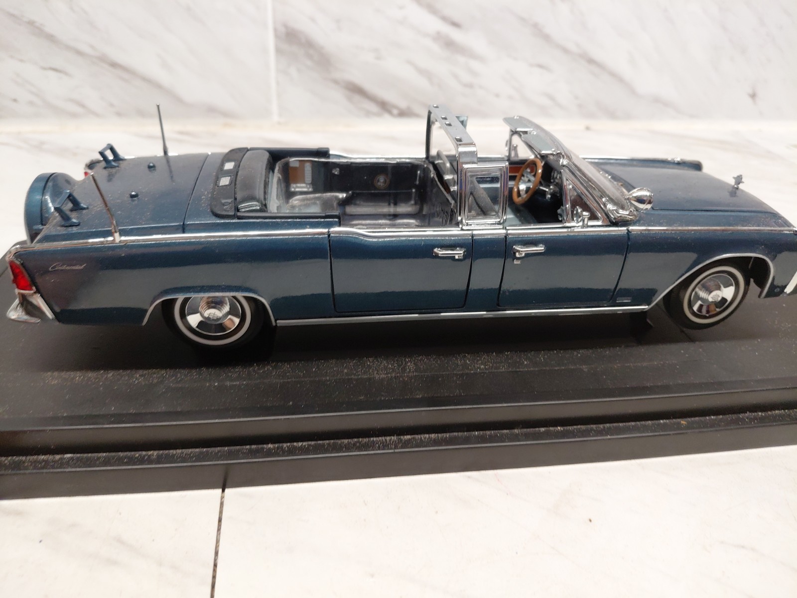 1961 Lincoln X100 Kennedy Limo Road Signature 1/24 nice