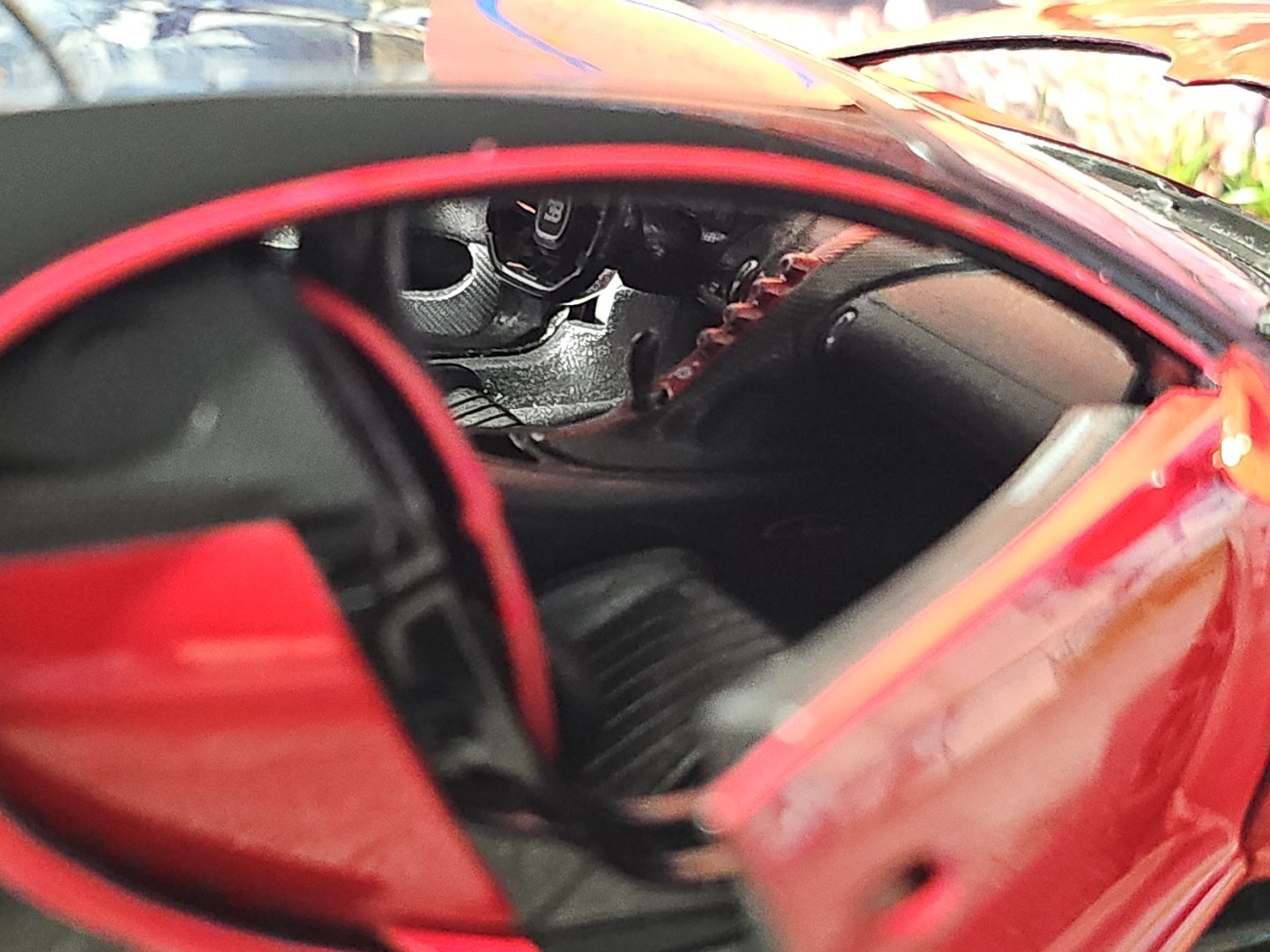 Bburago Black And Red Bugatti Chiron 1:18 Diecast Car NO BOX