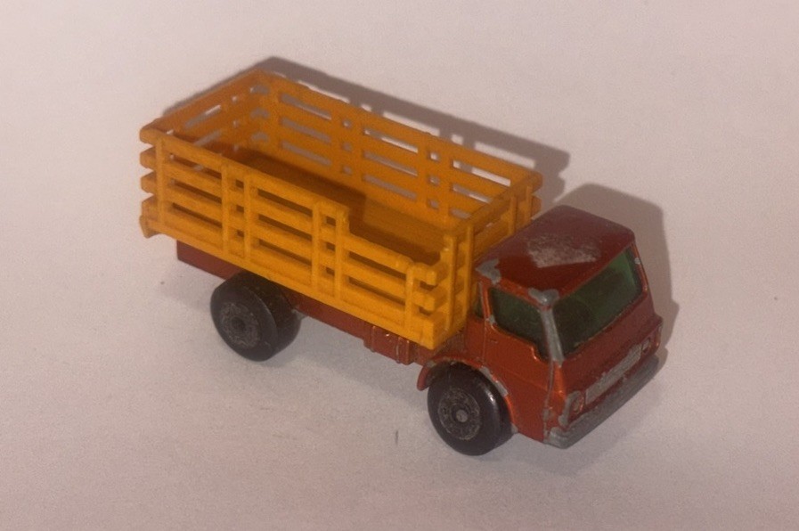 MATCHBOX LESNEY SUPERFAST Loose Cattle Truck #71 (Orange) (Car Has Play Wear)