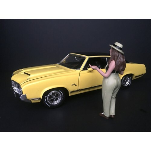 “HANGING OUT II” TANYA FIGURINE FOR 1/18 SCALE MODELS BY AMERICAN DIORAMA 38188