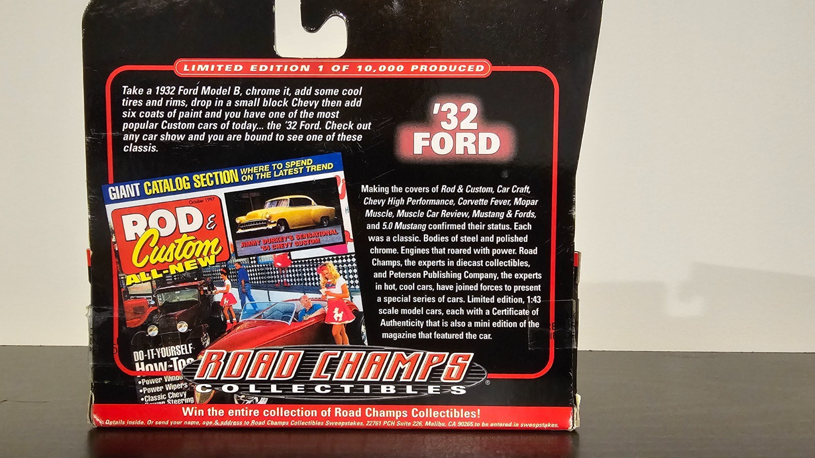 Road Champs ’32 Ford 1:43 Die-Cast Rod & Custom – New