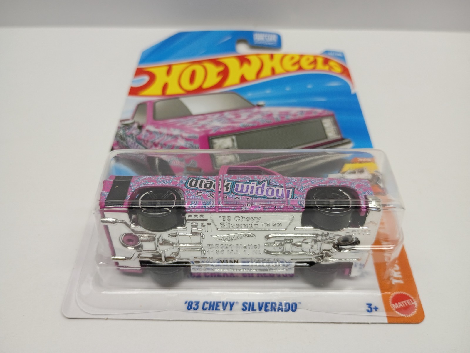 NEW !🔥Hot Wheels 1983 Chevy Silverado (Pink)🔥2026 L case